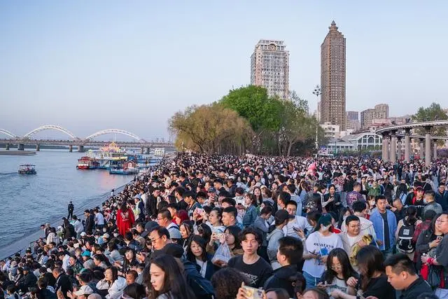 中国经济半年报丨上半年我国物价持续平稳